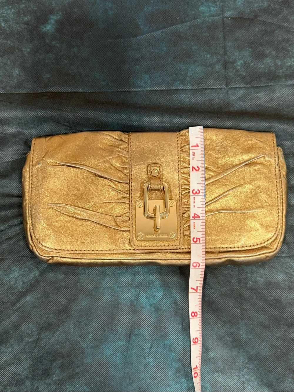 🔥Michael Kors Metallic Gold Leather Clutch with Gold Hardware EC🔥